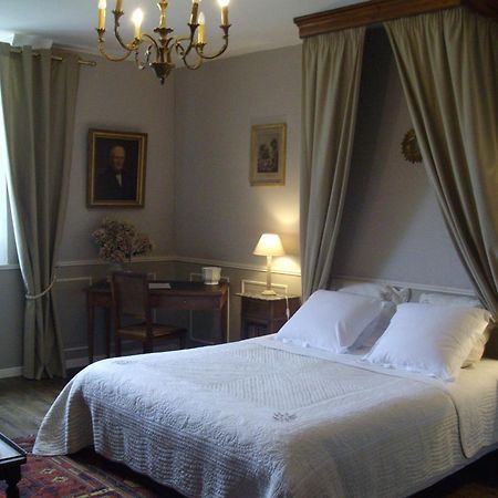 Manoir De La Baronnie Bed and Breakfast Σεν Μαλό Εξωτερικό φωτογραφία