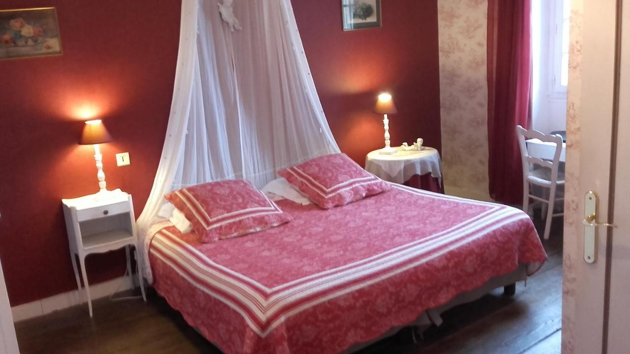 Manoir De La Baronnie Bed and Breakfast Σεν Μαλό Εξωτερικό φωτογραφία