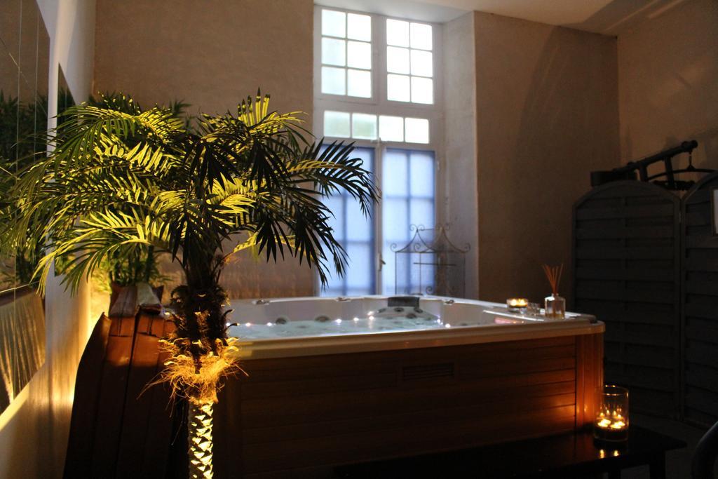 Manoir De La Baronnie Bed and Breakfast Σεν Μαλό Εξωτερικό φωτογραφία