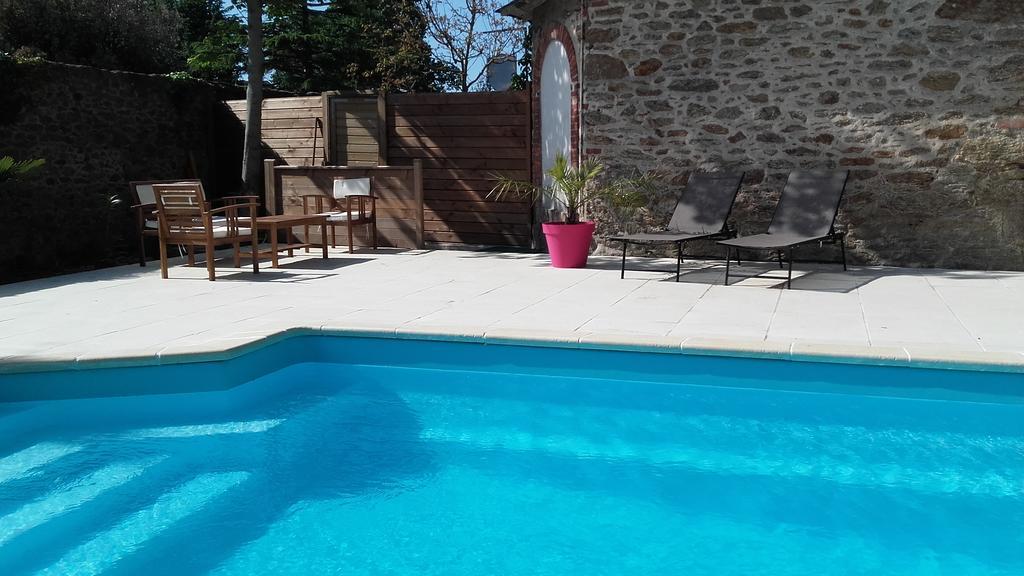 Manoir De La Baronnie Bed and Breakfast Σεν Μαλό Εξωτερικό φωτογραφία